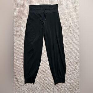 Vuori Black Active Jogger Pants Size Medium.